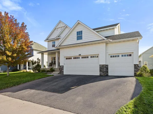 9435 Compass Pointe Rd, Woodbury, MN 55129