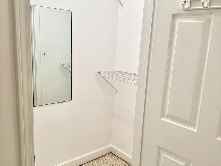 109 Westlake Ct — Photo 41