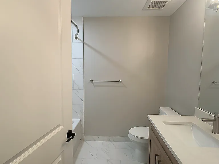 Prentiss Pointe Apartments — Photo 330