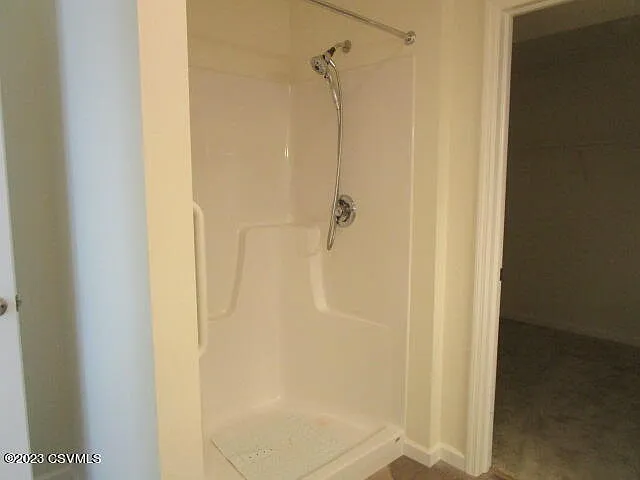 820 Baker St — Photo 20