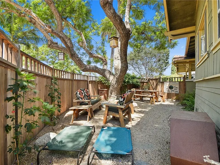 773 Orizaba Ave — Photo 33