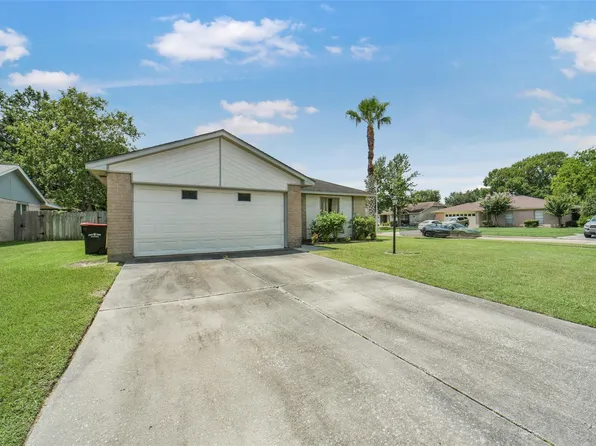 9927 Jademont Ln, Houston, TX 77070