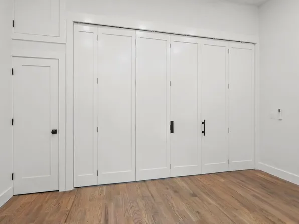 41 47th Street image 16 of 22