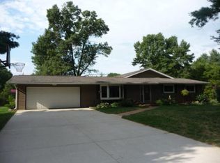 N2263 Cleghorn Rd, Waupaca, WI 54981