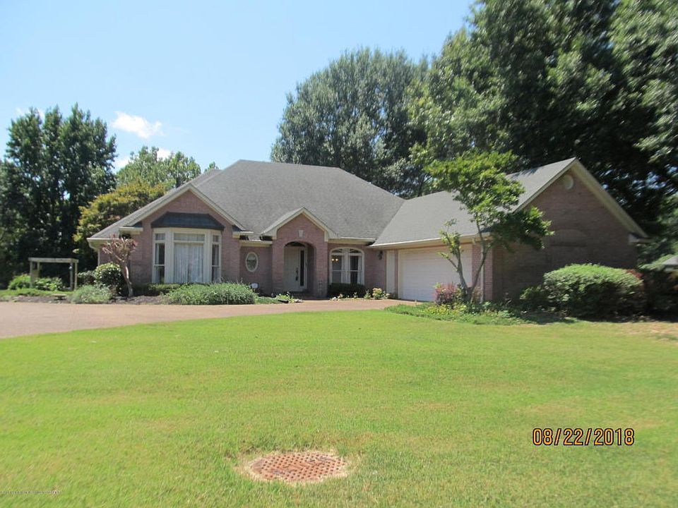 1st image of 5715 Cedar Lake Dr