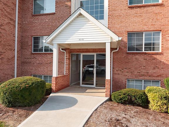 3rd image of 3231 Heritage Square Dr APT 41