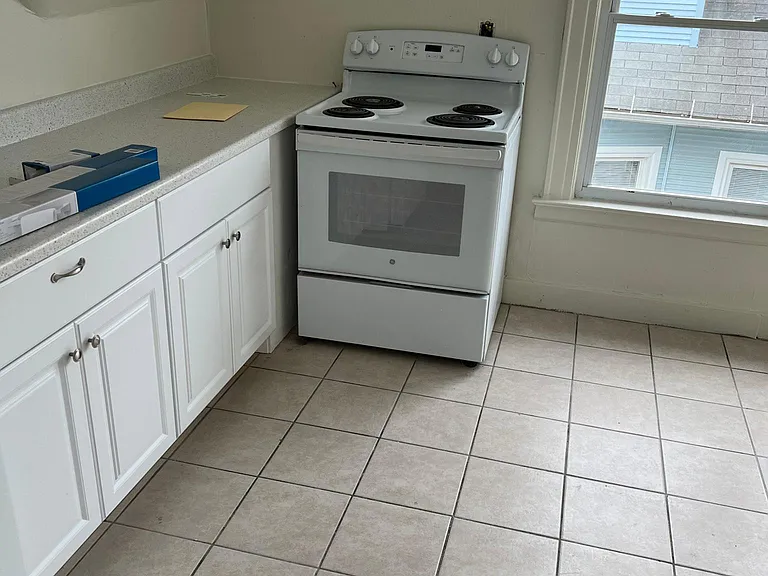 71 Smith St #3 — Photo 5