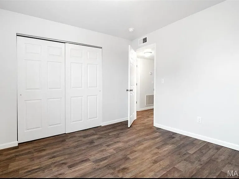 6905 Colonial Woods Dr #2 — Photo 11