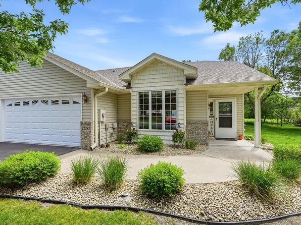 22383 Evergreen Cir, Forest Lake, MN 55025