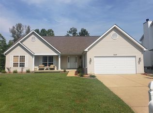 2649 Windmill Forest Dr, Imperial, MO 63052
