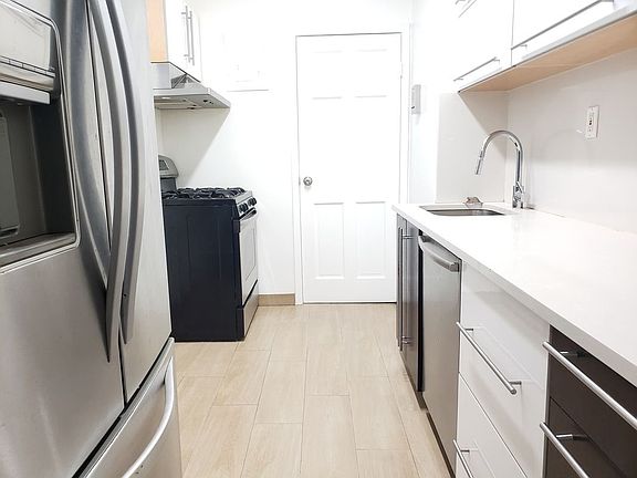 2nd image of 246 W 106th St #4B