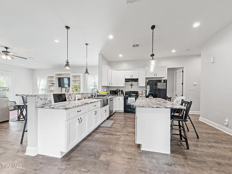 1120 E Butcher Switch Rd — Photo 7