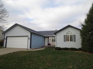 115 Sycamore Blvd, Huxley, IA 50124