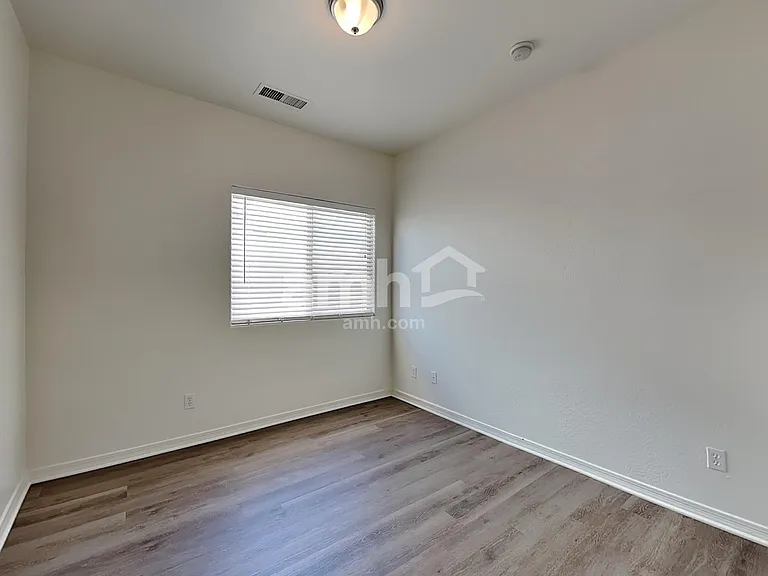 18641 W Mission Ln — Photo 14