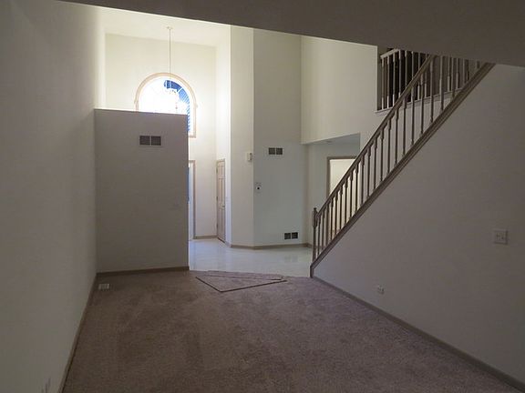 5th image of 1049 Beninford Ln