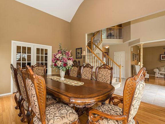 4th image of 20 Summerfield Dr