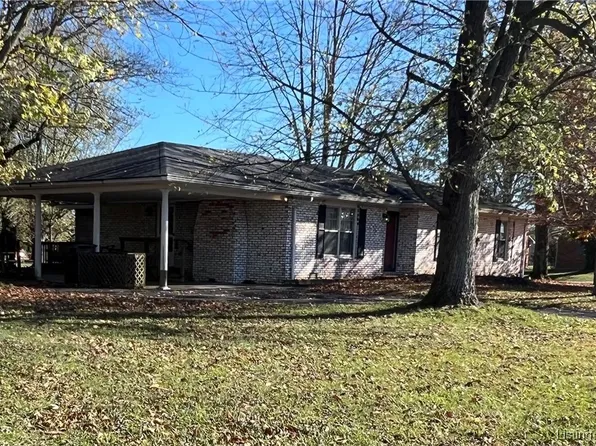 325 Meadow Lane, Hanover, IN 47243