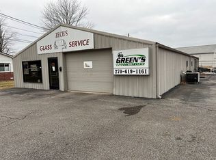 112 W 1st St, Benton, KY 42025