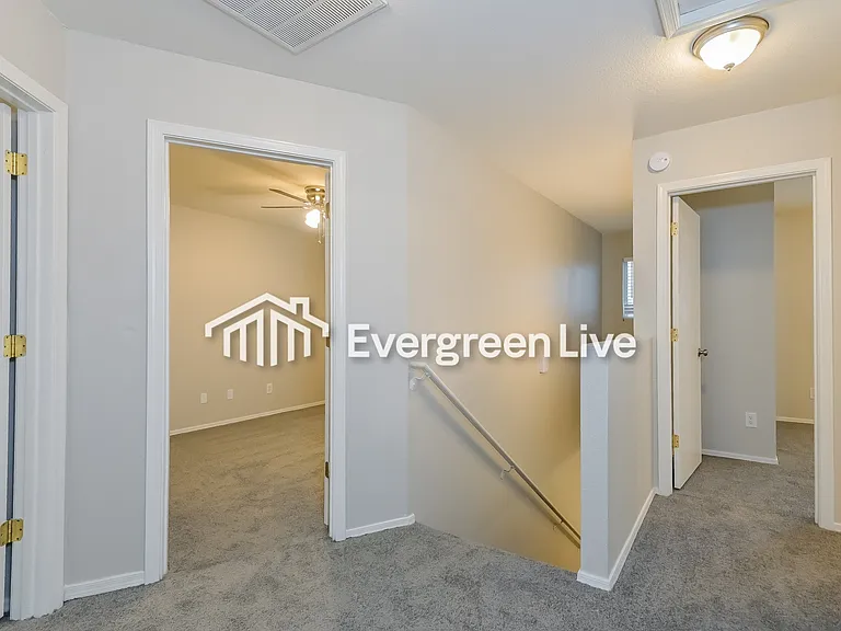 1581 E Balaton Pl — Photo 16