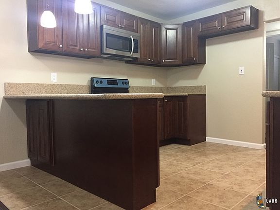4th image of 1632 Desert Gardens Dr