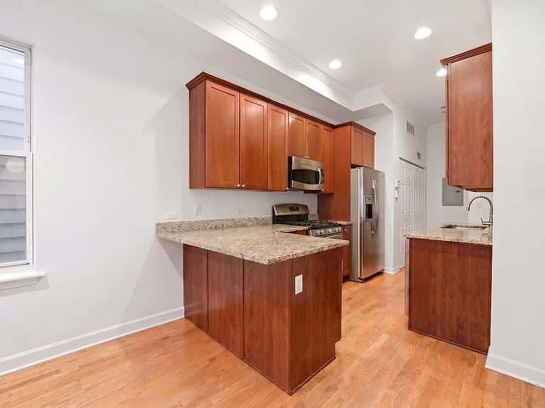 1725 W Ellen St #2R — Photo 8