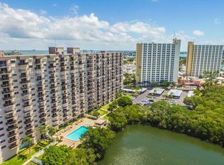 7050 Sunset Dr S APT 101, South Pasadena, FL 33707