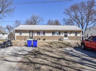 11104 W 49th Ter, Shawnee, KS 66203