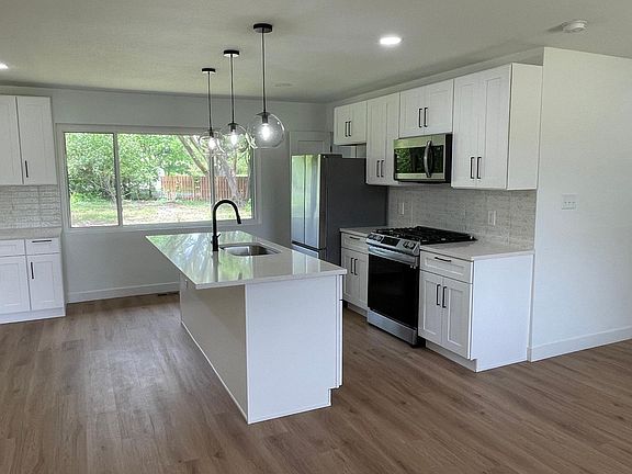 4th image of 6220 Clydes Rd