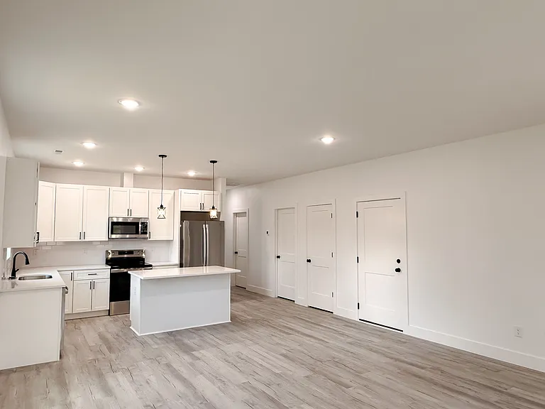 119 Crocker Ct — Photo 7
