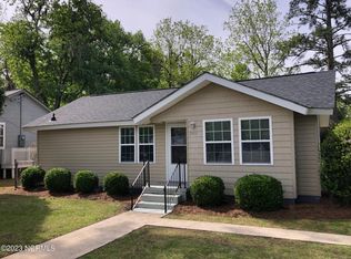 2503 Oaks Rd, New Bern, NC 28560
