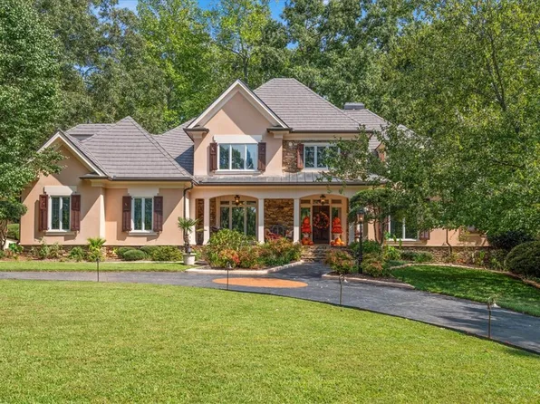 3100 Chatham Dr, Seneca, SC 29678
