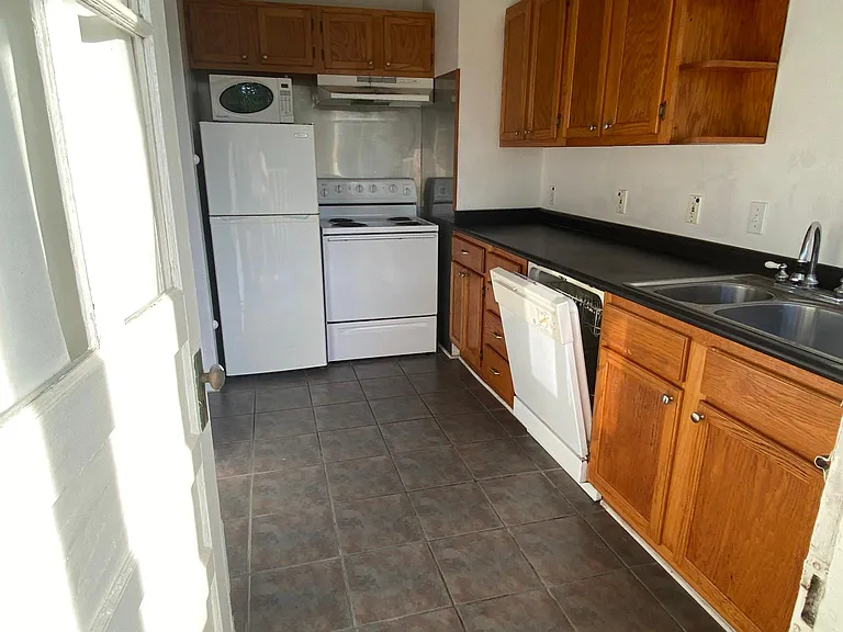 1714 Constantinople St #1714 — Photo 5