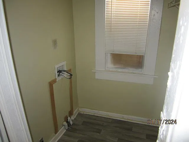 878 Stafford Ave — Photo 5