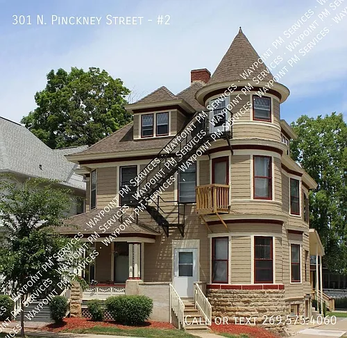 301 N Pinckney St #2 Photo 1