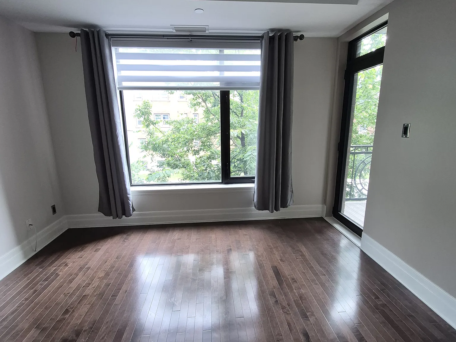 808 Bronson — Photo 2