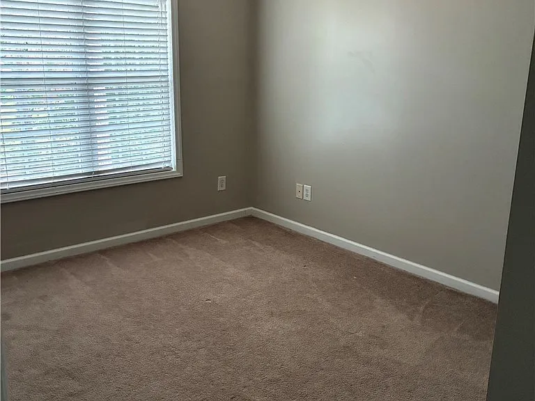 120 Green Links Dr — Photo 6