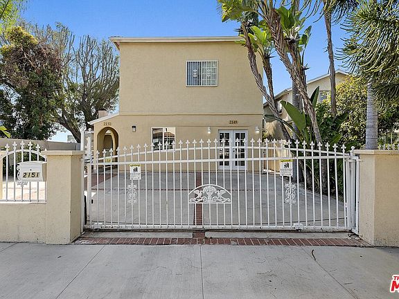 3rd image of 2149 Glendon Ave