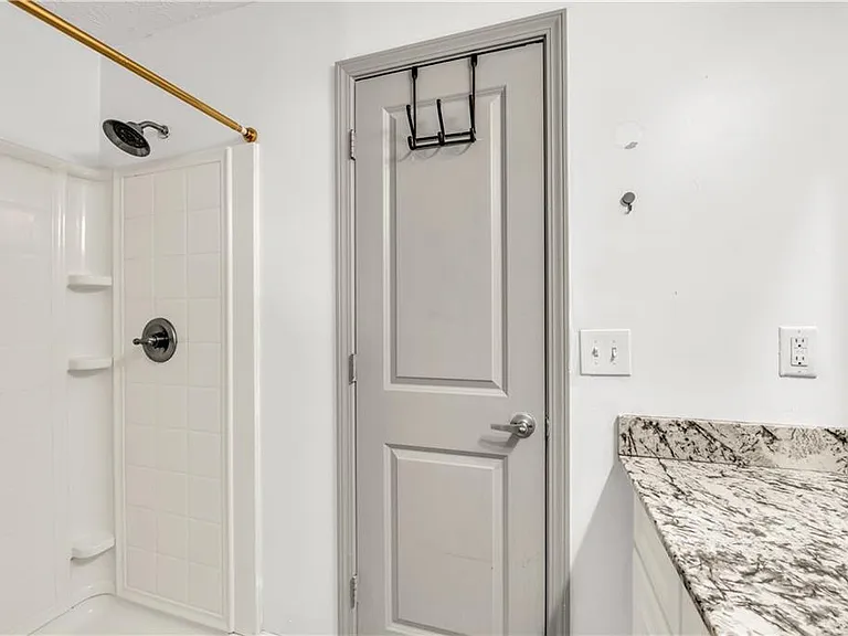 5712 Port Dr — Photo 22