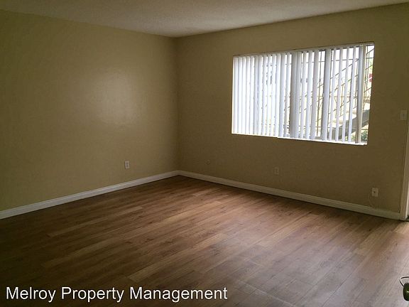 3rd image of 4270 34th St APT 03