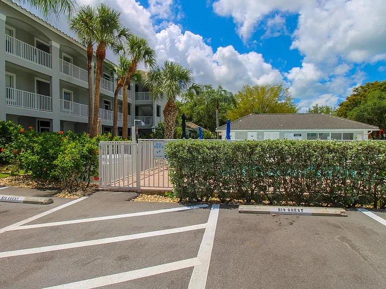 519 Roma Ct #3305 — Photo 8