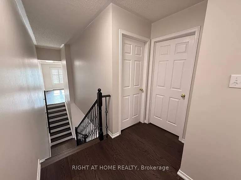 746 Walpole Cres #UPPER — Photo 16