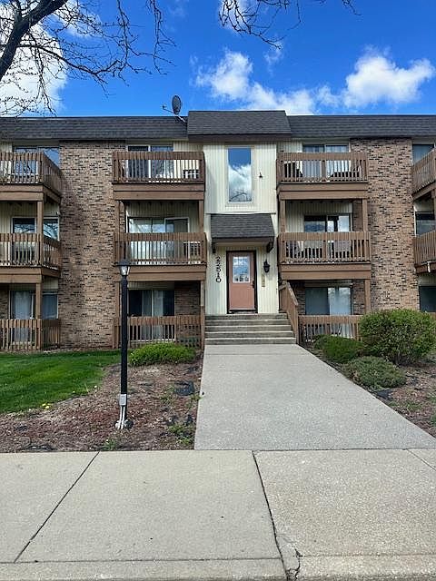 1st image of 22510 Jackson Ct #C