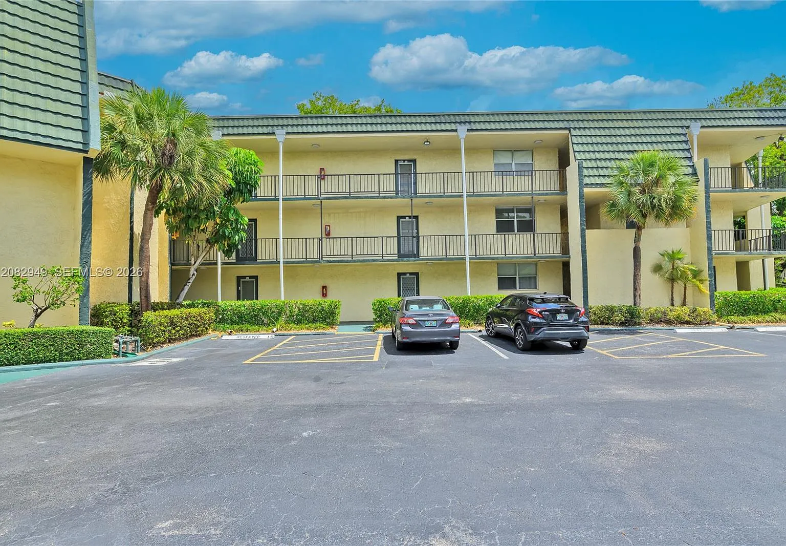 9091 Lime Bay Blvd — Photo 4