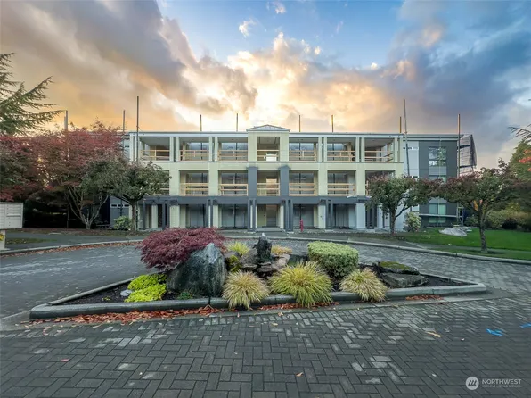 131 8th Lane #8, Kirkland, WA 98033