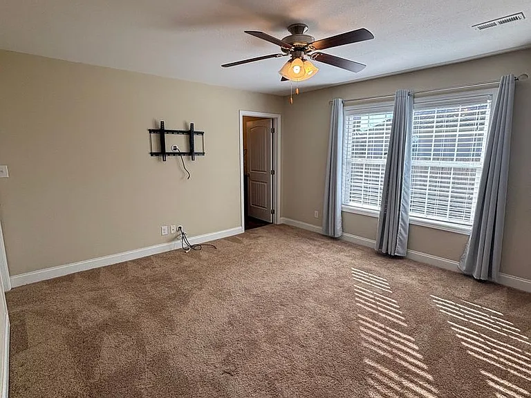 859 Wells Rd — Photo 13