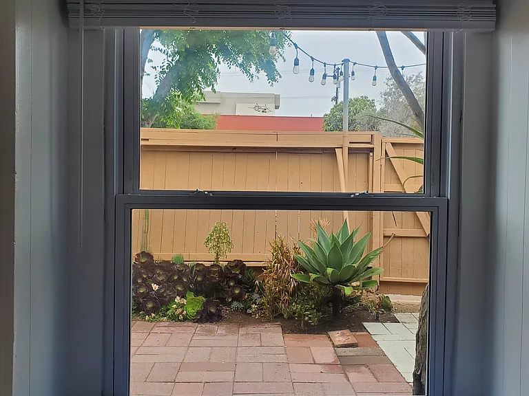911 Hornblend St — Photo 7