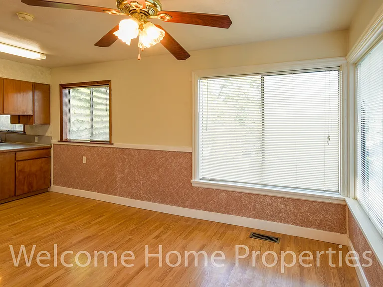 116 SW 13th St — Photo 25