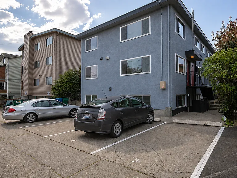 24th Ave NW - Located in Vibrant Ballard — Photo 62