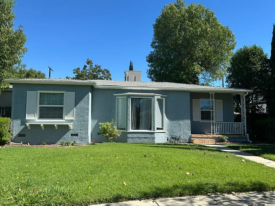6724 Jumilla Ave