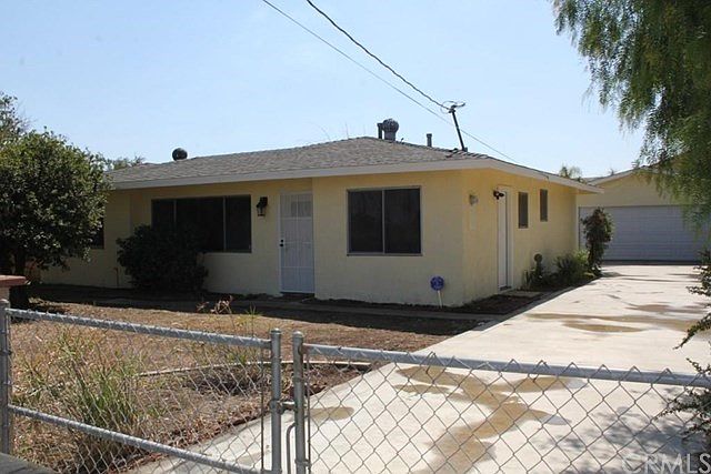 2574 N. Maple Ave,Rialto